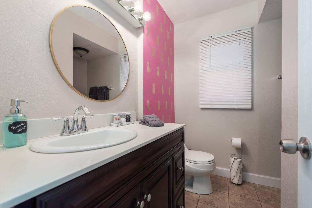 The Pink Cactus - Desert Retreat - Luxe Pool, Golf & Game Room Indio Exterior photo
