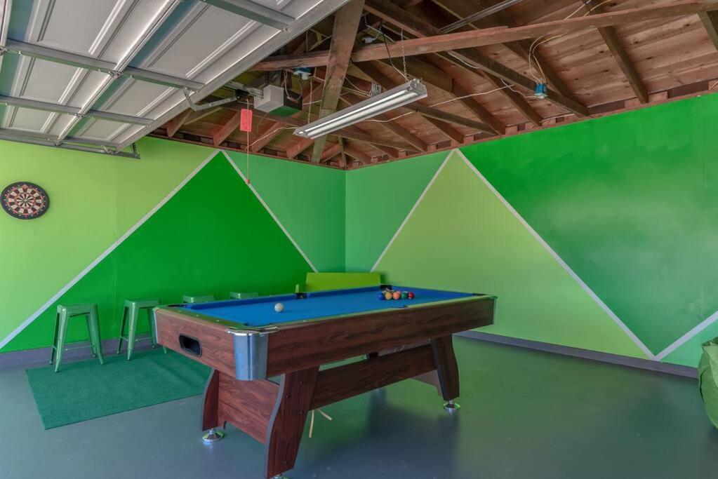 The Pink Cactus - Desert Retreat - Luxe Pool, Golf & Game Room Indio Exterior photo