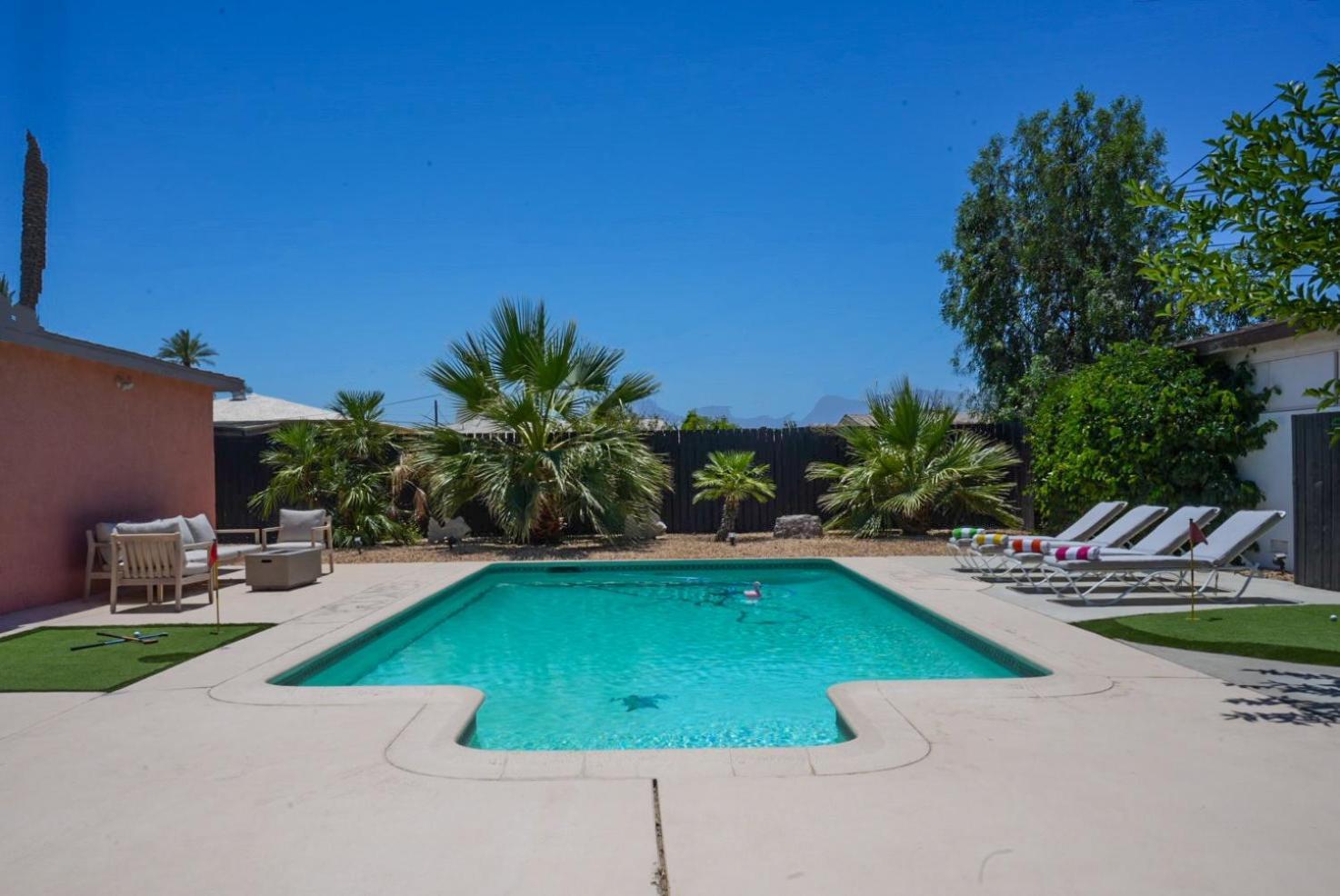 The Pink Cactus - Desert Retreat - Luxe Pool, Golf & Game Room Indio Exterior photo