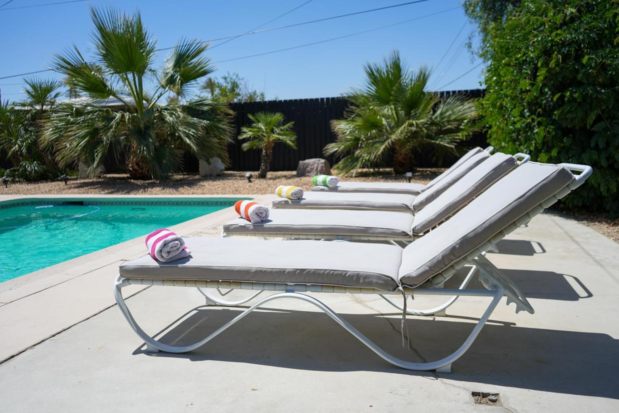 The Pink Cactus - Desert Retreat - Luxe Pool, Golf & Game Room Indio Exterior photo